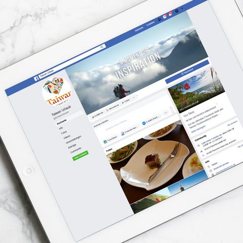 Mockup Taiwan Social Media IPad