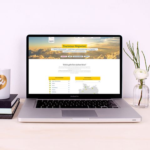 Mockup Laptop Tourismuswegweiser