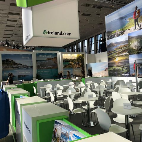 Der Messestand von Irland Tourism